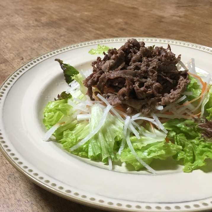 薄切り牛肉のポン酢サラダ